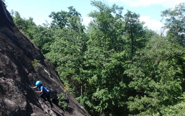 rock climbing camp for teens in north carolina 